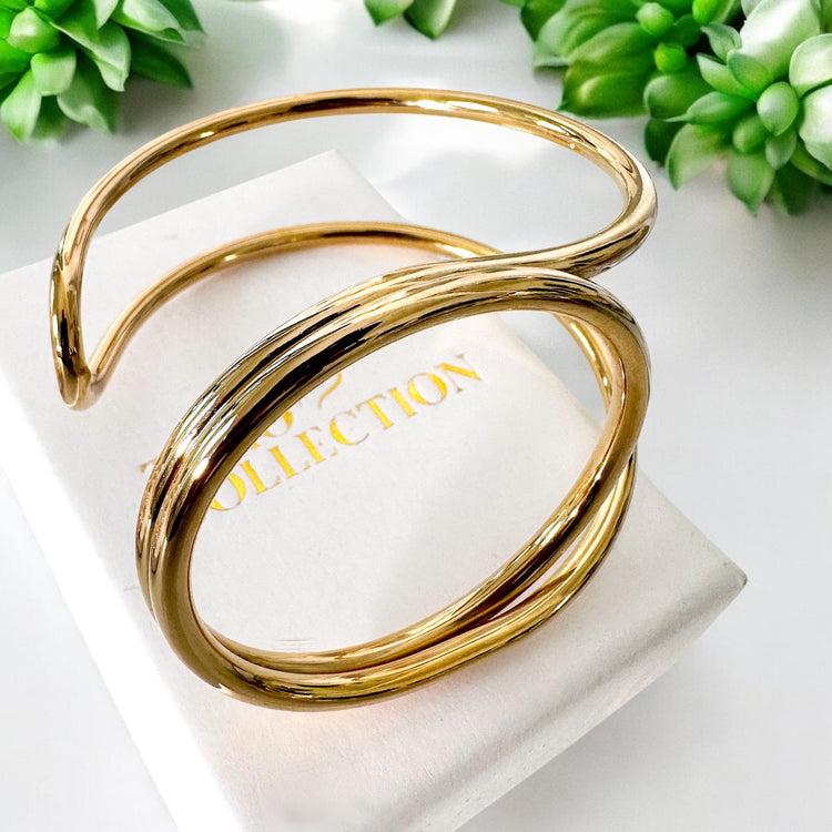 BRACELETS & BANGLES