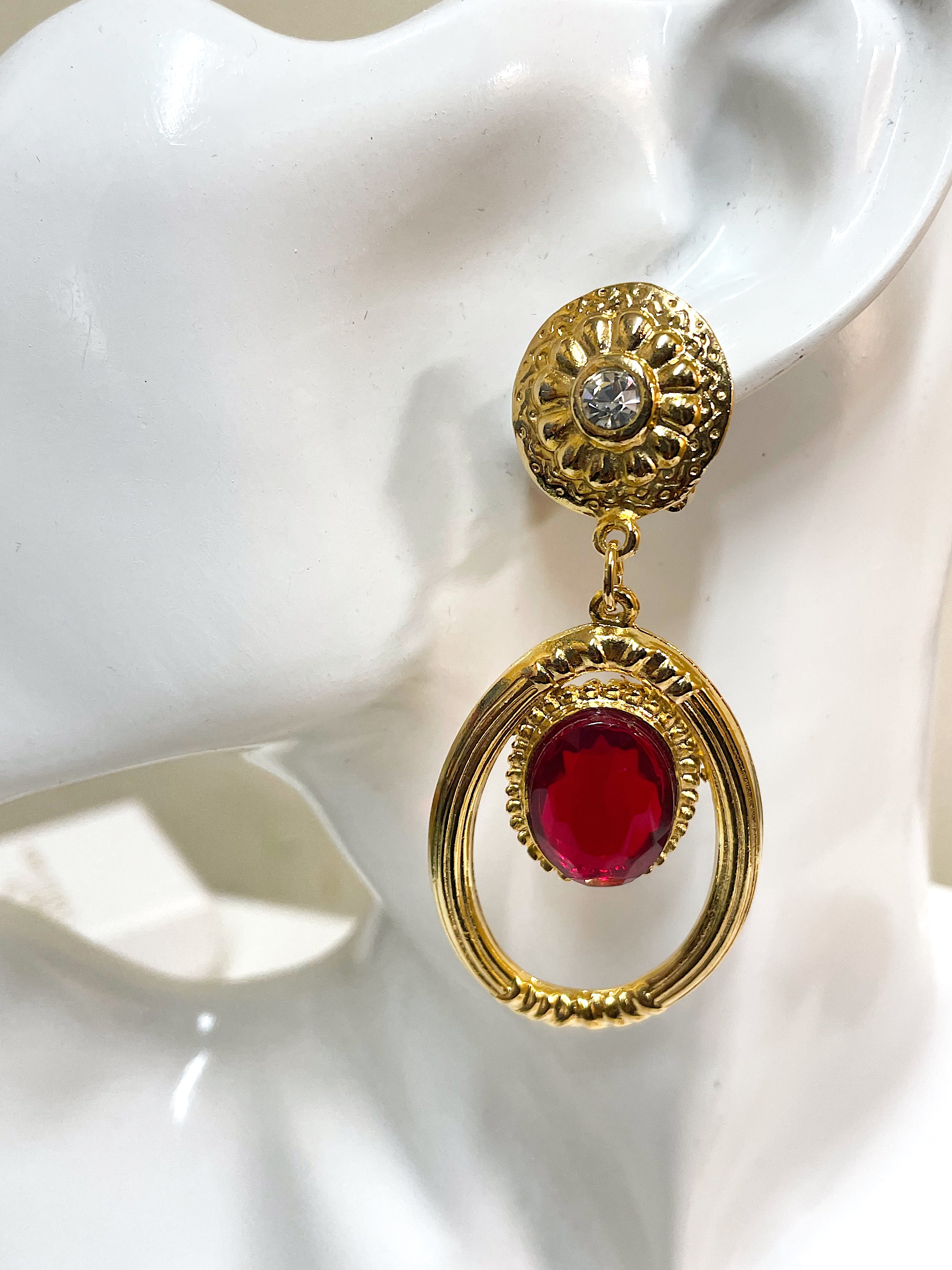 Ruby Red Gold Cabochon Dangly Gold Tone Crystal Clip on Earrings