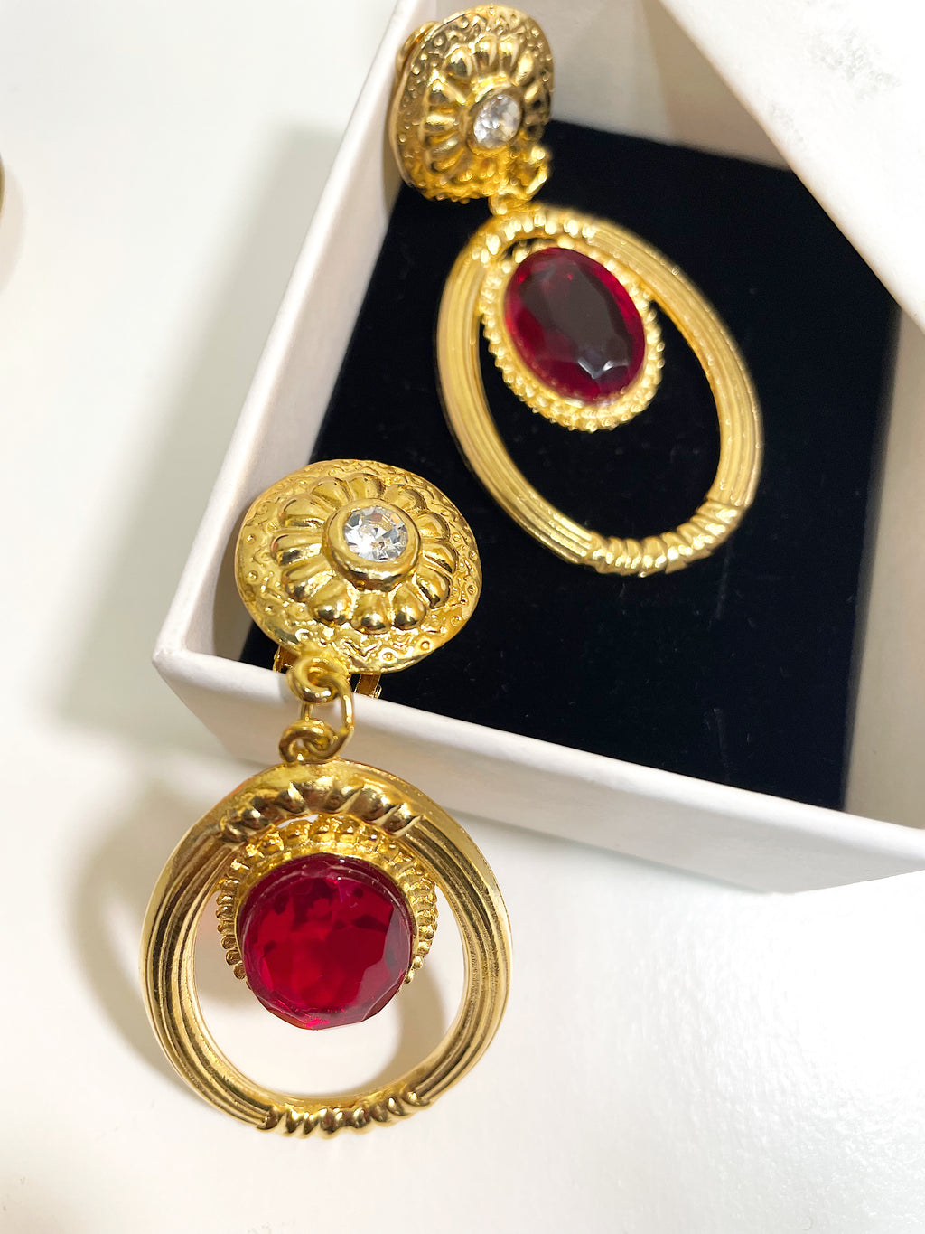 Ruby Red Gold Cabochon Dangly Gold Tone Crystal Clip on Earrings