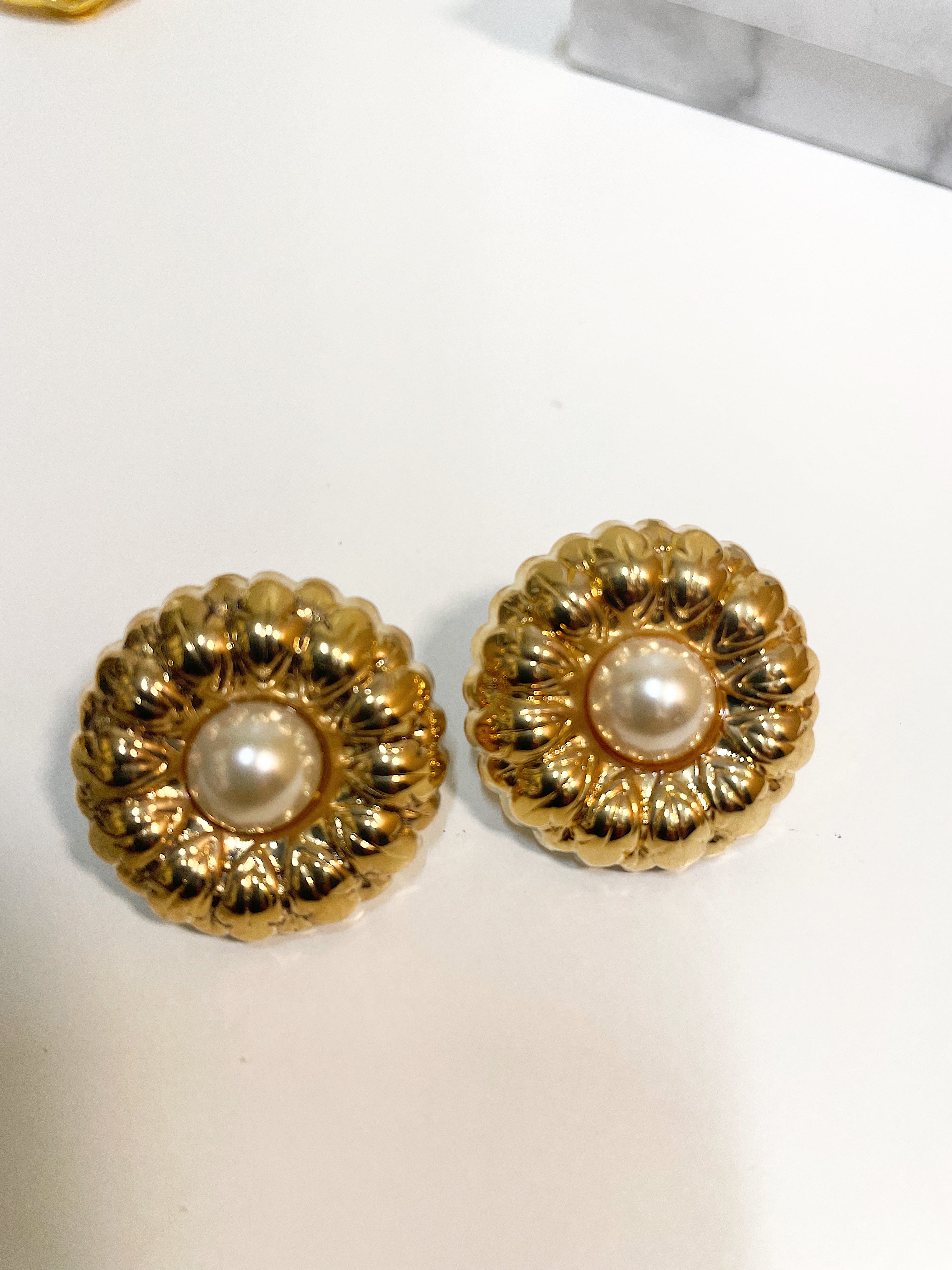 Retro Pearl Clip On Gold Earrings