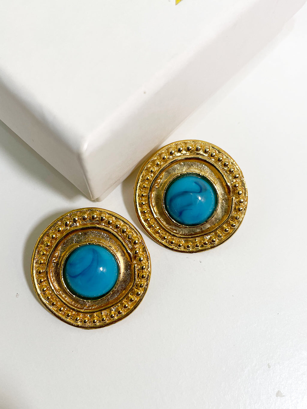 Turquoise blue cabochon round domed clip on earrings