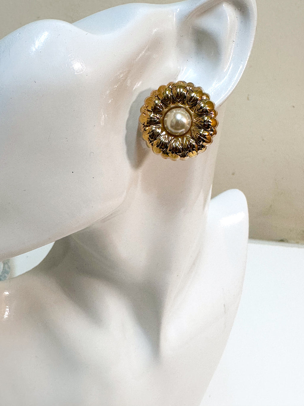 Retro Pearl Clip On Gold Earrings