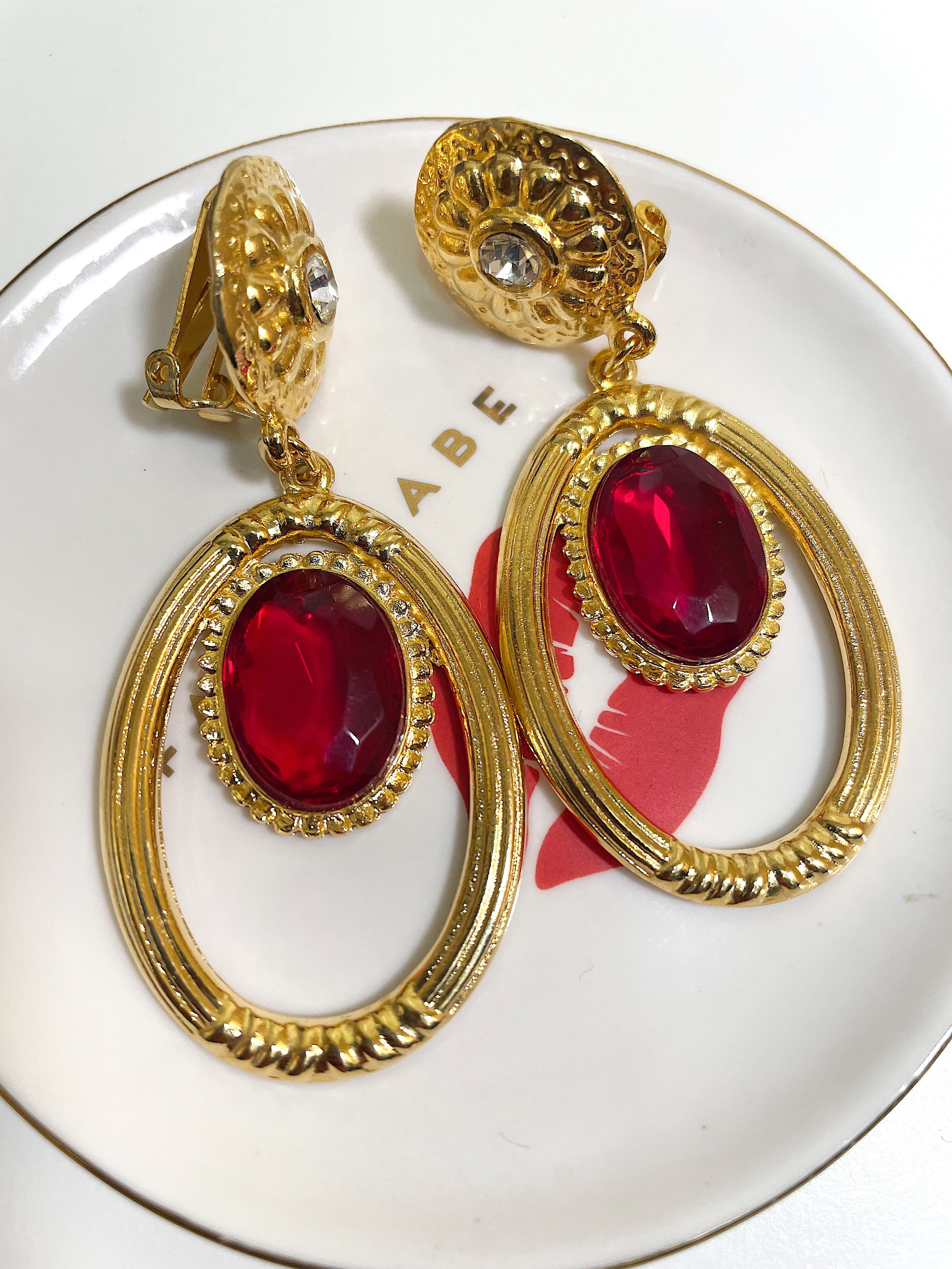 Ruby Red Gold Cabochon Dangly Gold Tone Crystal Clip on Earrings
