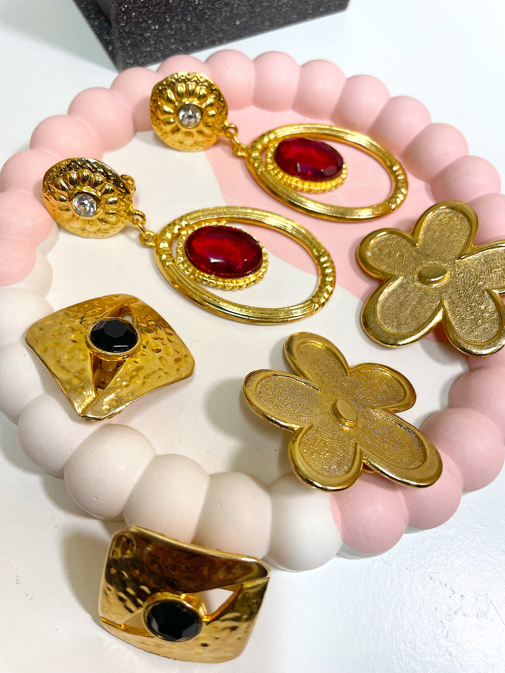 Ruby Red Gold Cabochon Dangly Gold Tone Crystal Clip on Earrings