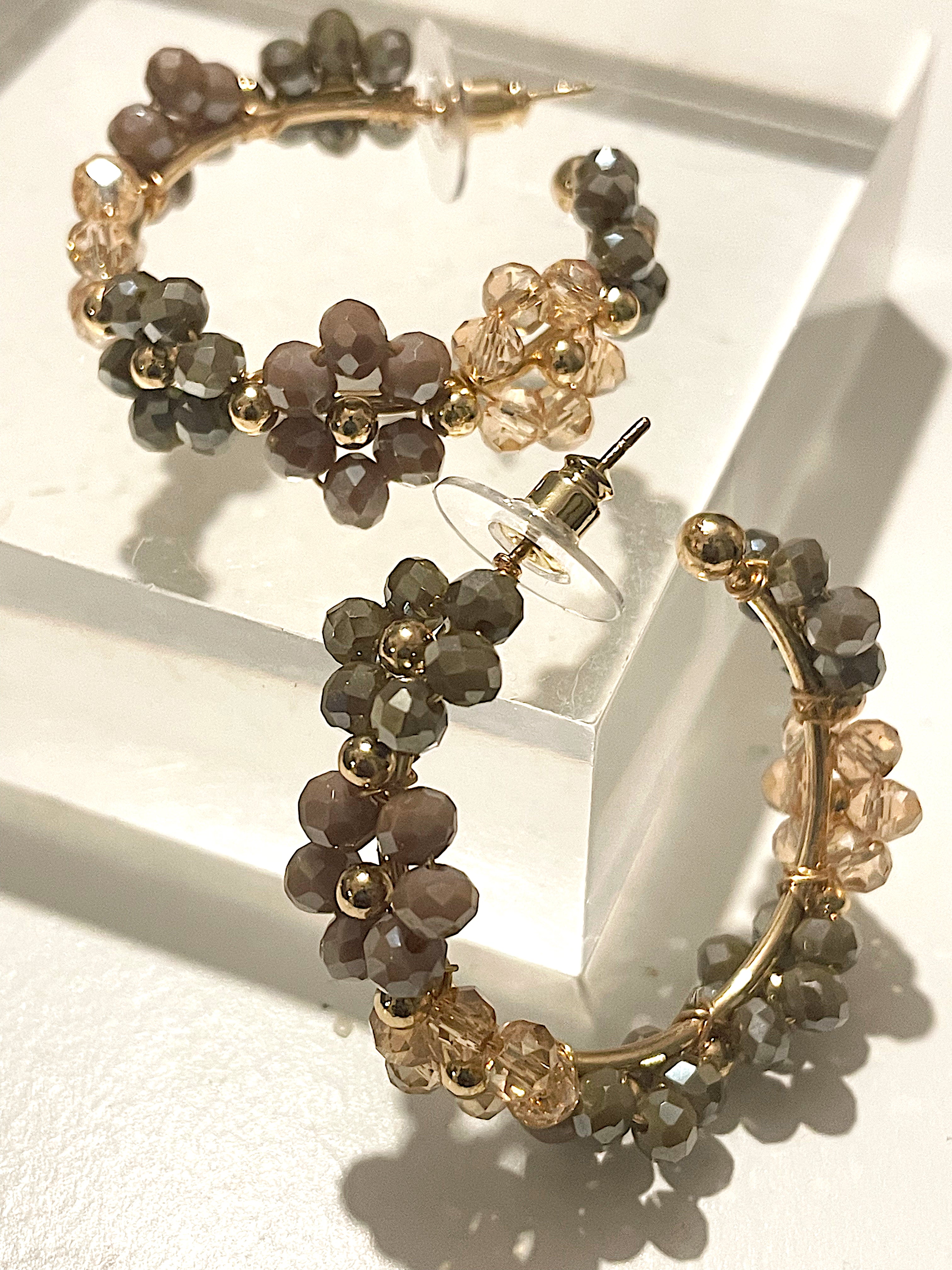 Daisy Beaded Hoop Earrings