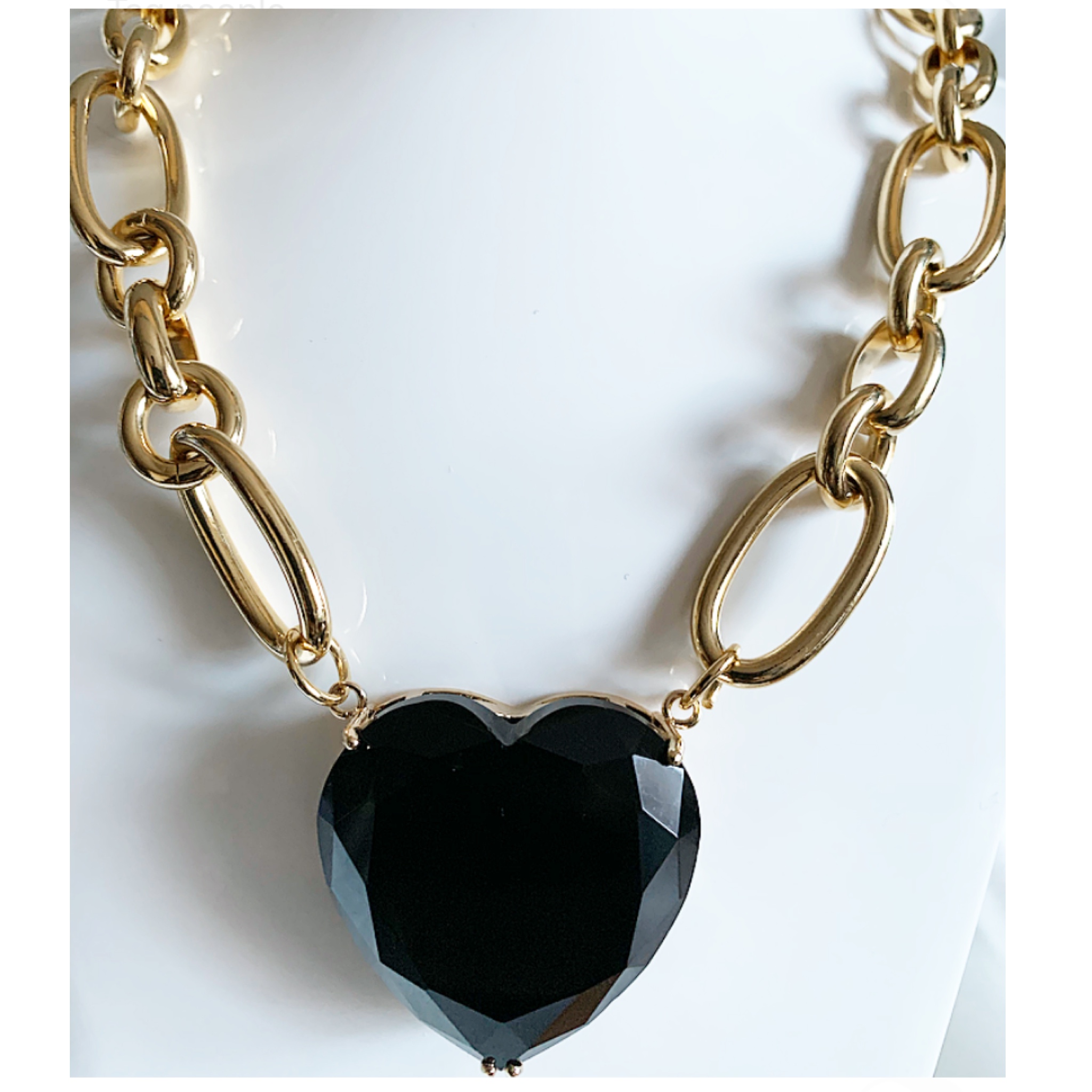 Black Crystal Heart Gold Chunky Chain – Taro Collection